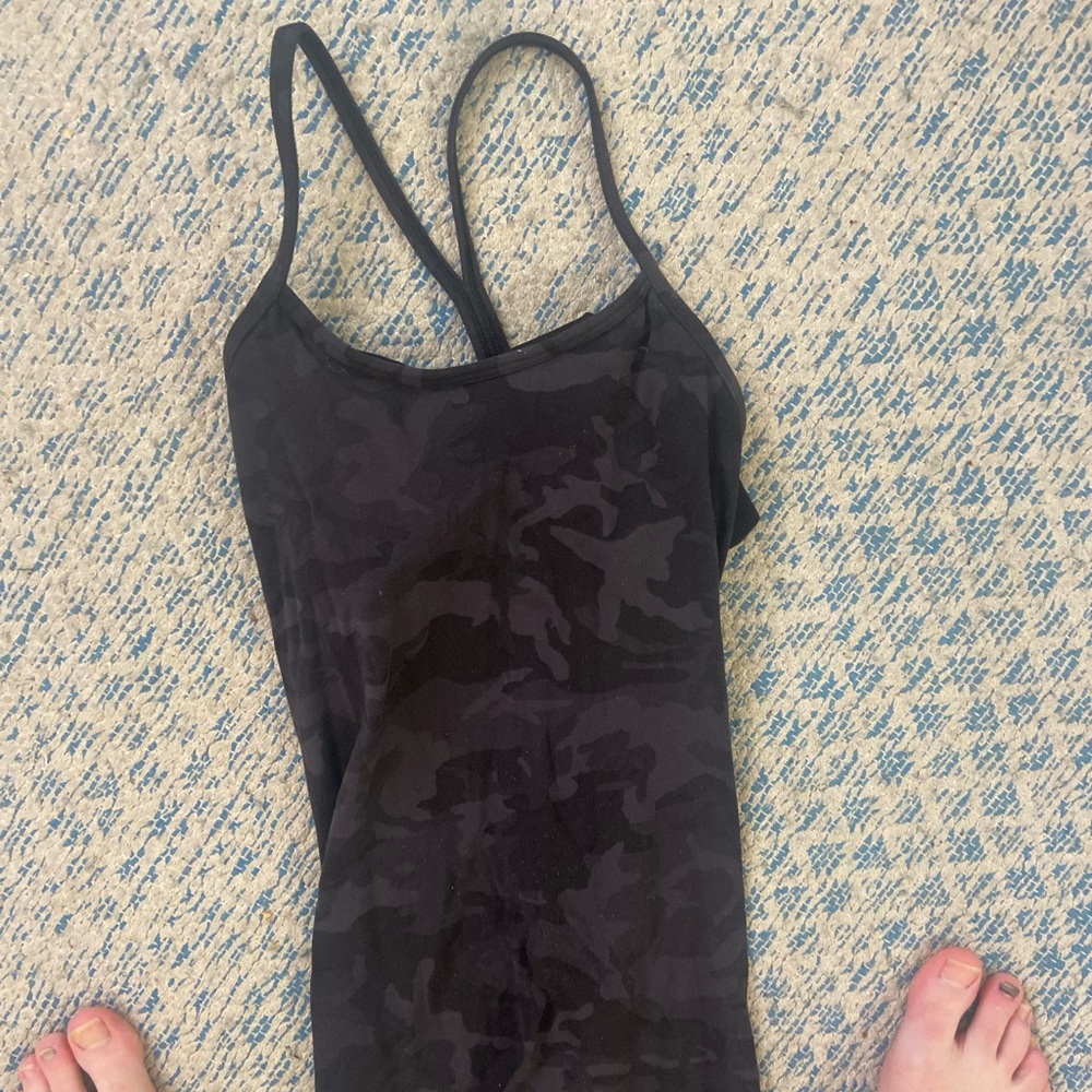 Lululemon black camo tank